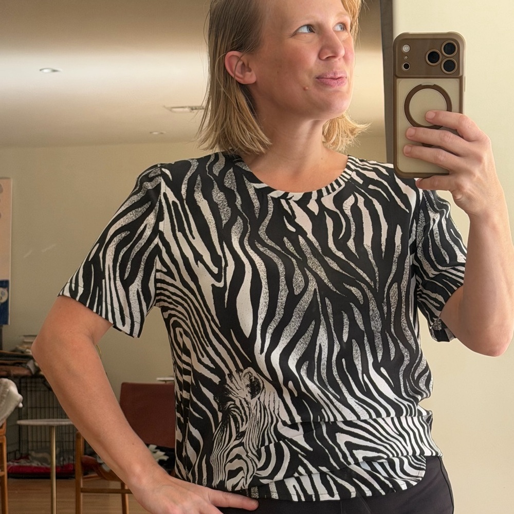 Equipment Size Small Silk Zebra Women's Top Animal Print Blouse Black White